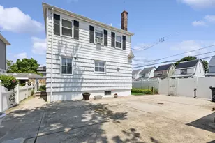 219-32 130th Rd, New York City, NY 11413 - Photo 17