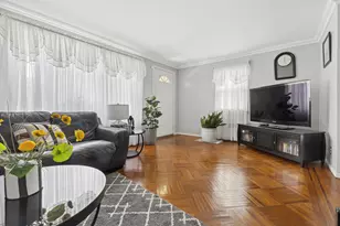 219-32 130th Rd, New York City, NY 11413 - Photo 3