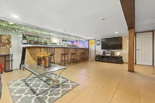 219-32 130th Rd, New York City, NY 11413 - Photo 15