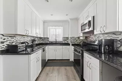 219-32 130th Road, New York City, NY 11413 - Photo 7