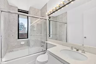 311 E 38th St, New York City, NY 10016 - Photo 9
