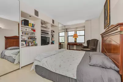 220 E 54th Street #5E, New York City, NY 10022 - Photo 7