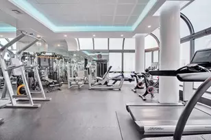 530 E 76th St, New York City, NY 10021 - Photo 9