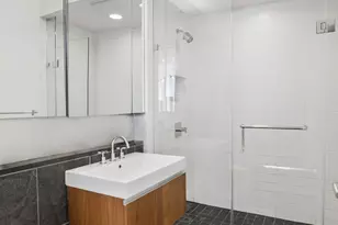 311 W Broadway, New York City, NY 10013 - Photo 9