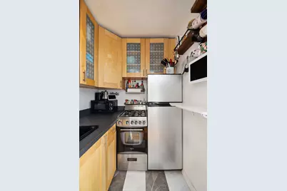 311 E 75th Street #4C, New York City, NY 10021 - Photo 3