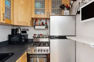311 E 75th St, New York City, NY 10021 - Photo 3