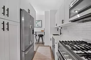 40 E 9th St, New York, NY 10003 - Photo 5
