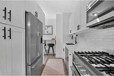 40 E 9th Street #3G, New York City, NY 10003 - Photo 5