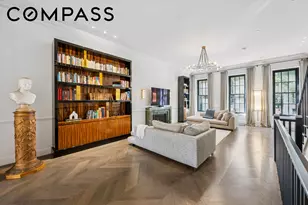 241 E 48th St, New York City, NY 10017 - Photo 13