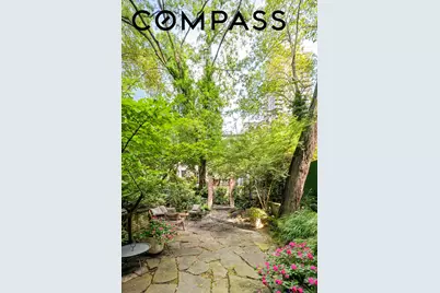 241 E 48th Street, New York City, NY 10017 - Photo 25