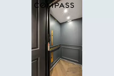 241 E 48th Street, New York City, NY 10017 - Photo 11