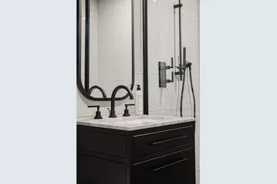 547 W 47th Street #620, New York, NY 10036 - Photo 9
