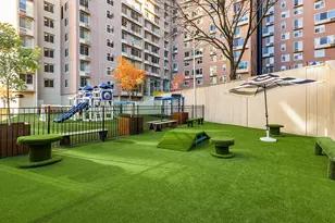 555 Main St, New York City, NY 10044 - Photo 13
