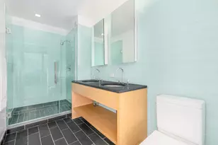 310 W 52nd St, New York City, NY 10019 - Photo 7