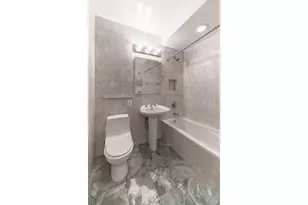 333 E 45th St, New York City, NY 10017 - Photo 5