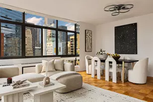 303 E 43rd St, New York City, NY 10017 - Photo 3