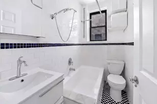 414 W 121st St, New York City, NY 10027 - Photo 5