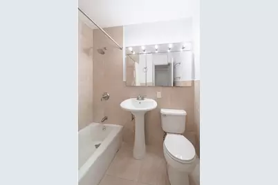 333 E 45th Street #8B, New York City, NY 10017 - Photo 5