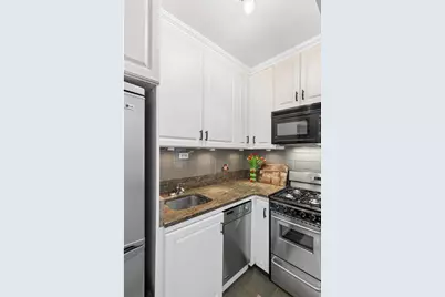 408 W 57th Street #9O, New York, NY 10019 - Photo 3
