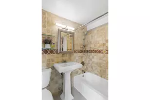 408 W 57th St, New York, NY 10019 - Photo 5