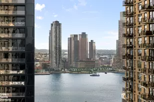 300 E 40th St, New York City, NY 10016 - Photo 7