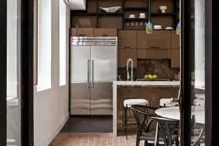 310 E 69th St, New York City, NY 10021 - Photo 5
