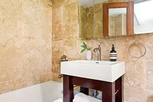 324 E 41st St, New York City, NY 10017 - Photo 9