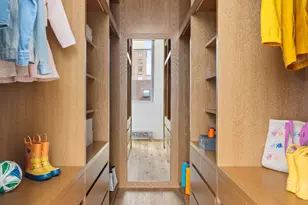 166 Perry St, New York City, NY 10014 - Photo 27