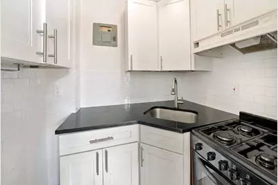 395 Washington Avenue #6, Brooklyn, NY 11238 - Photo 3