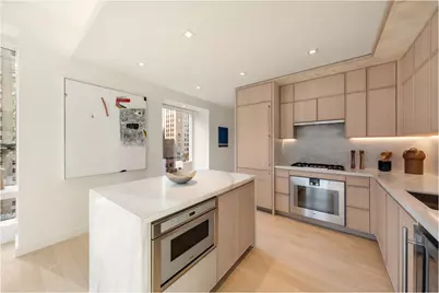 138 E 50th Street #30A, New York City, NY 10022 - Photo 5