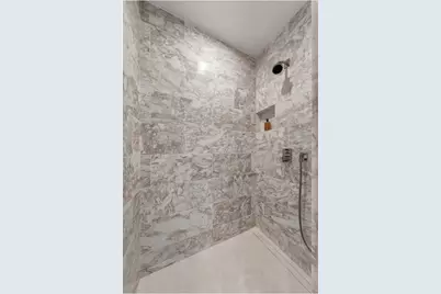 138 E 50th Street #30A, New York City, NY 10022 - Photo 7