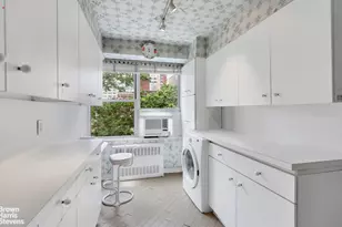 114 E 72nd St, New York City, NY 10021 - Photo 5