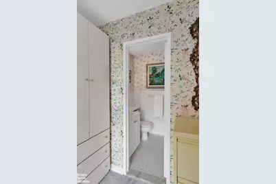 114 E 72nd Street #9C, New York City, NY 10021 - Photo 5