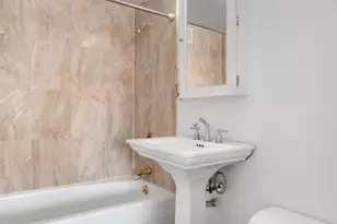201 W 72nd St, New York, NY 10023 - Photo 9