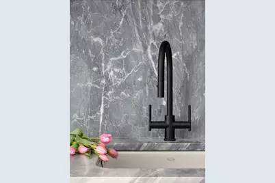 547 W 47th Street #629, New York City, NY 10036 - Photo 9