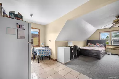 88-11 Sabre Street, New York City, NY 11427 - Photo 13