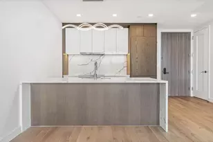 45-30 Pearson St, New York City, NY 11101 - Photo 3