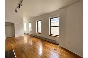 314 W 52nd St, New York, NY 10019 - Photo 7