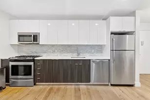 25-21 43rd Ave, New York City, NY 11101 - Photo 3