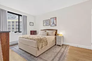 25-21 43rd Ave, New York City, NY 11101 - Photo 5