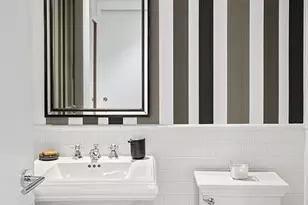 224 W 18th St, New York City, NY 10011 - Photo 15