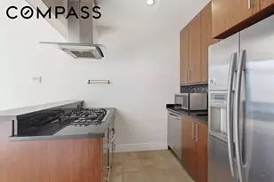 146 Diamond St, New York City, NY 11222 - Photo 9