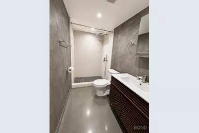 926 E 99th Street, New York City, NY 11236 - Photo 13