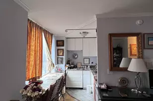 236 E 47th St, New York, NY 10017 - Photo 5