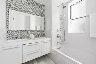 241 W 97th St, New York City, NY 10025 - Photo 9