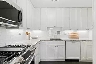 201 E 25th St, New York City, NY 10010 - Photo 3