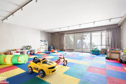 214 N 11th Street #5A, New York City, NY 11211 - Photo 25