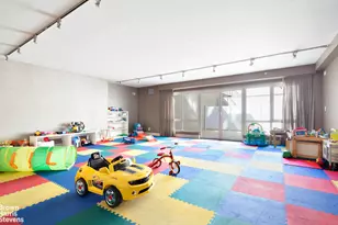 214 N 11th St, New York City, NY 11211 - Photo 25