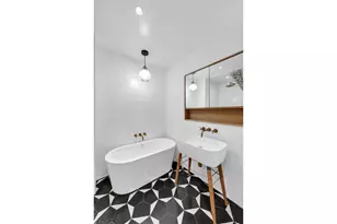 411 E 53rd St, New York City, NY 10022 - Photo 9