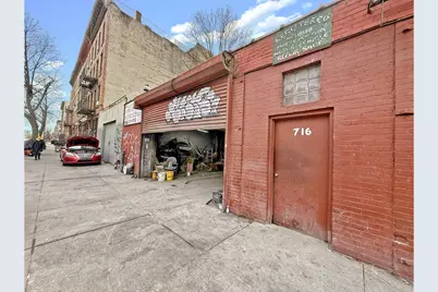 69 Underhill Avenue, New York City, NY 11238 - Photo 31